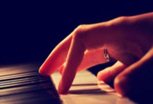 奇异果体育：16分领跑小组！只要日本今晚击败巴林，就能直通世界杯.